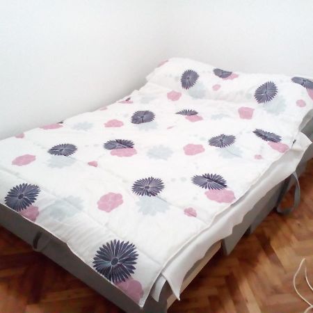 Tami Apartment Новий Сад Екстер'єр фото